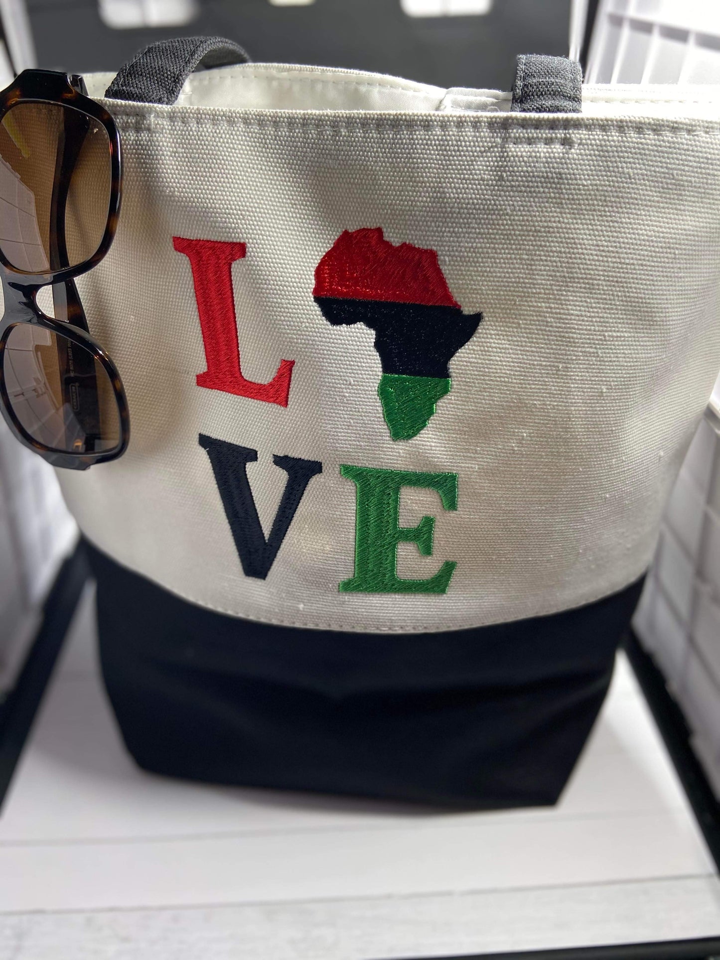 Woman Embroidered Tote